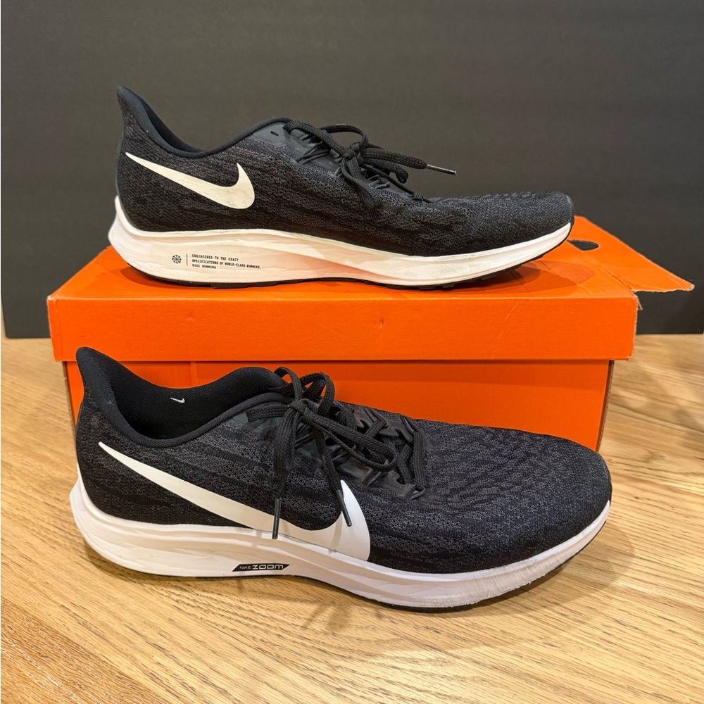 Nike Black and White Mens Athletic Sneakers